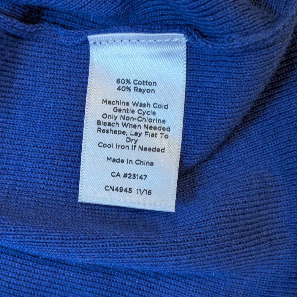 Talbots Woman Cap Sleeve Sweater, V-neck Cotton, Sleeveless, 2X, Soft Blue Top - Picture 10 of 11